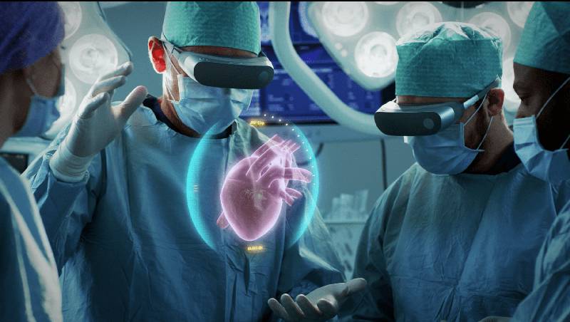 واقعیت مجازی (VR) و واقعیت افزوده (AR) در سلامت